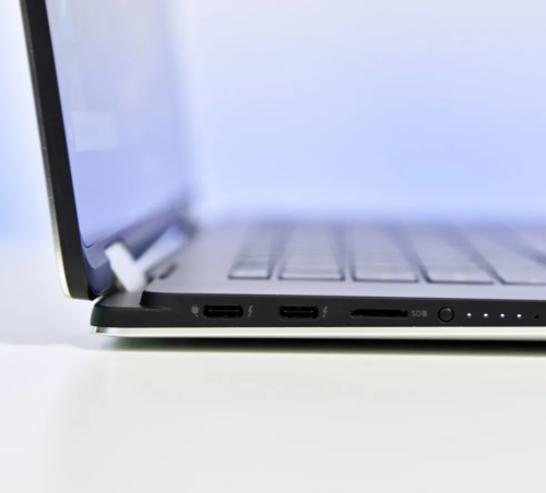 DELL XPS 15 9575 - Image 2